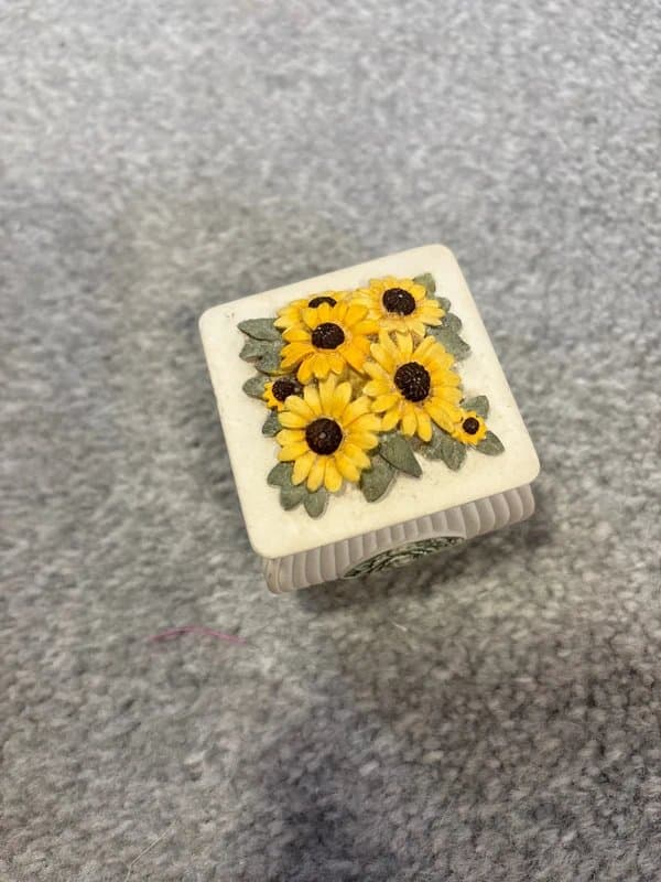 Handcast Vintage sunflower trinket box mini box handcast designs VTG home floral decor