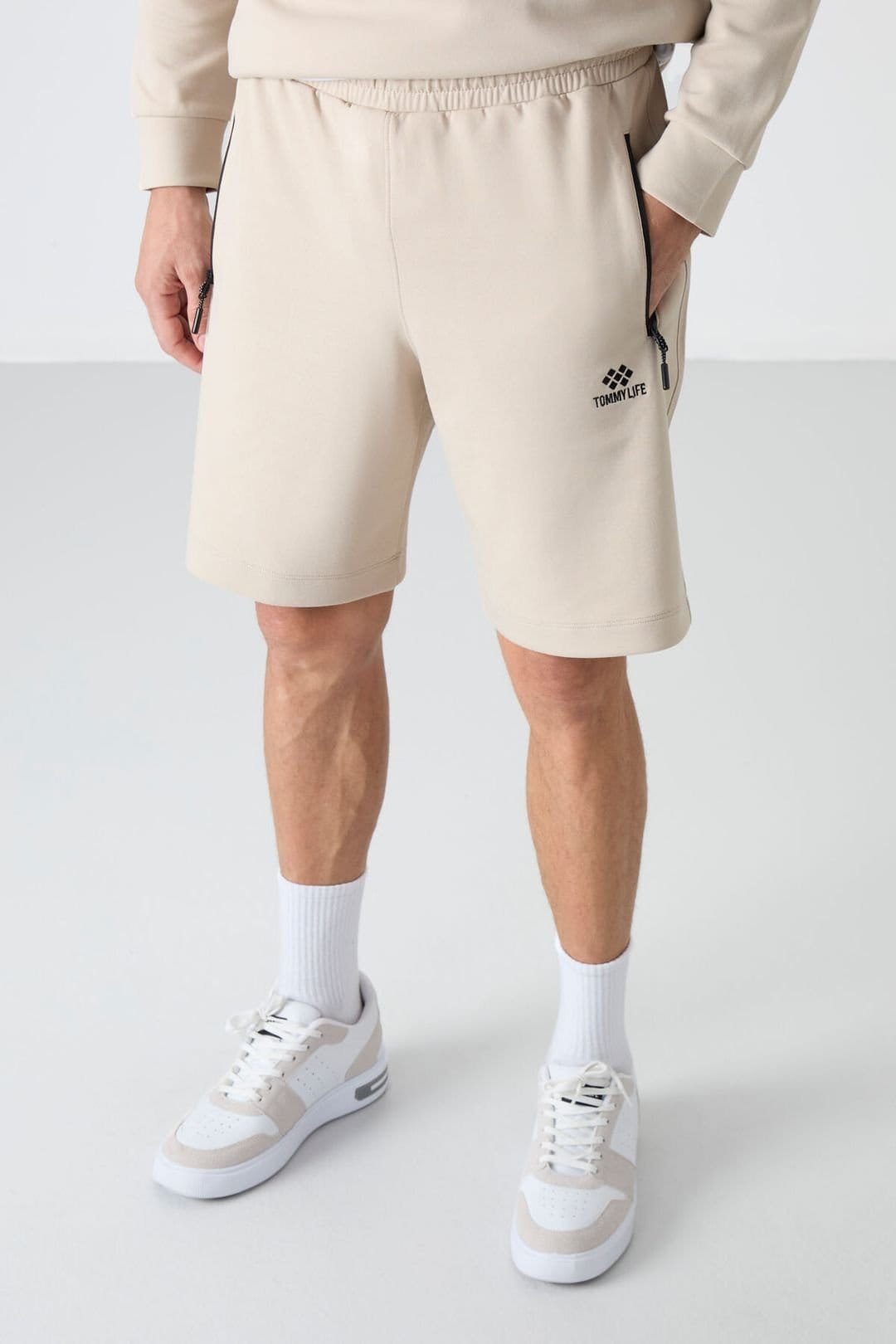 Tommy Life Tommy Life Men's Regular-fit Knit Sweat Shorts in Beige - 4