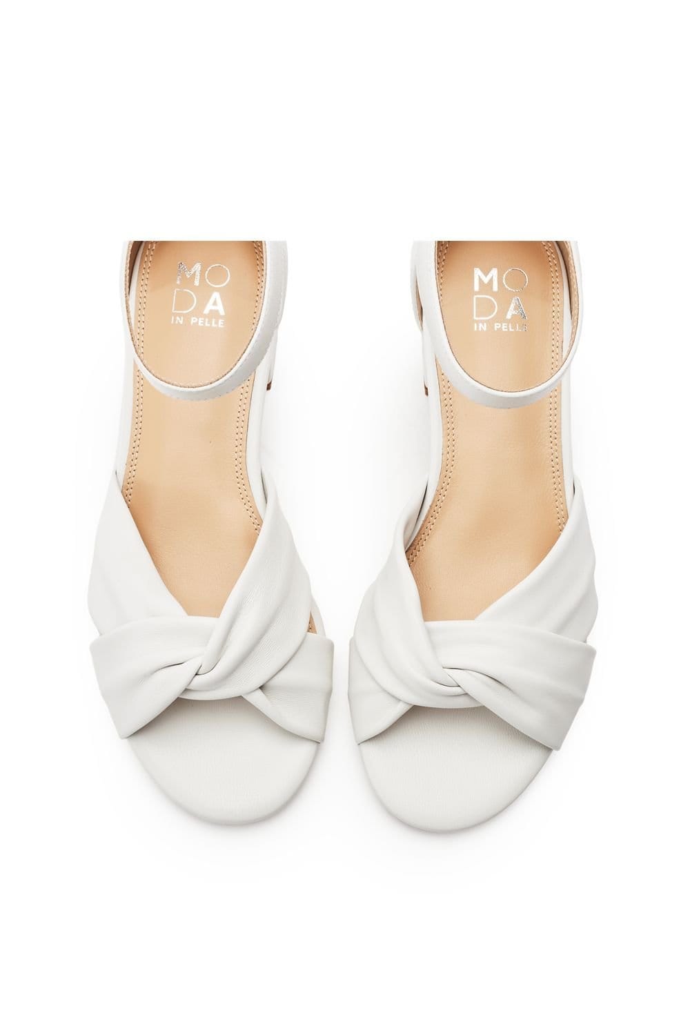 Moda In Pelle Moda In Pelle Women's 'Macadima' Leather Sandals in White - 4