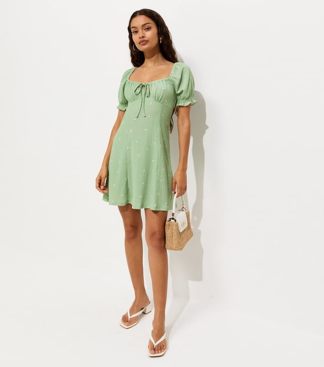 New Look Women's Petite Green Ditsy Floral Print Milkmaid Crinkle Texture Mini Dress New Look - 2