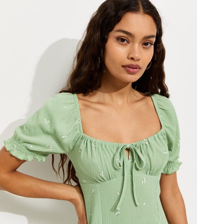 New Look Women's Petite Green Ditsy Floral Print Milkmaid Crinkle Texture Mini Dress New Look - 3