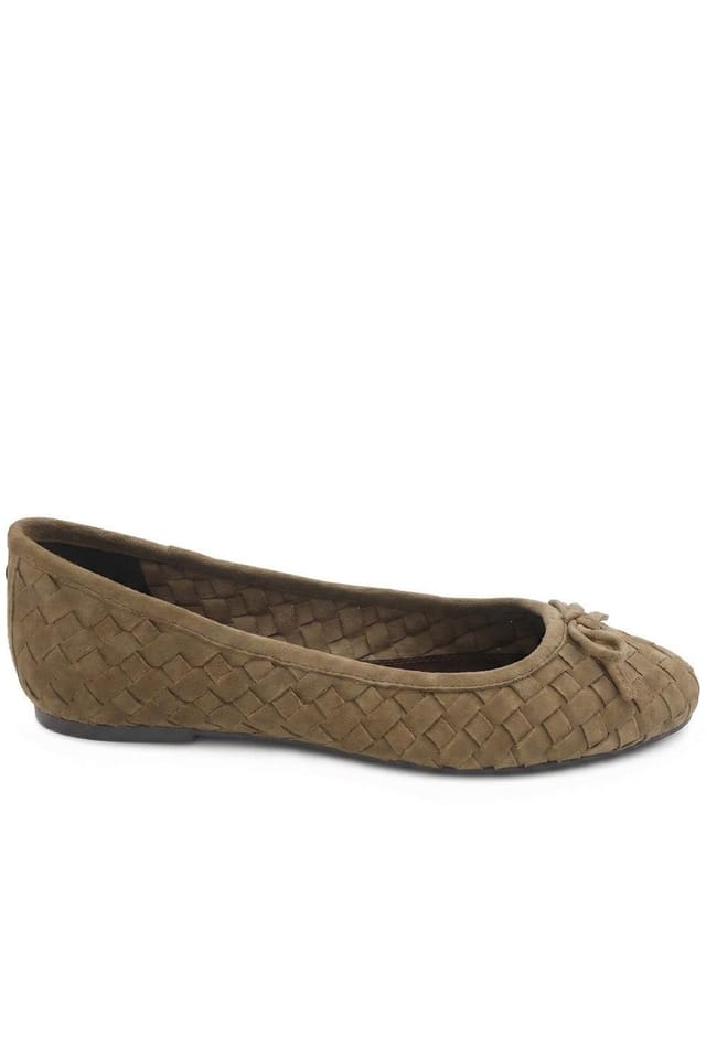 Jones Bootmaker Jones Bootmaker Women's Orta Leather Woven Pumps in Olive - 2
