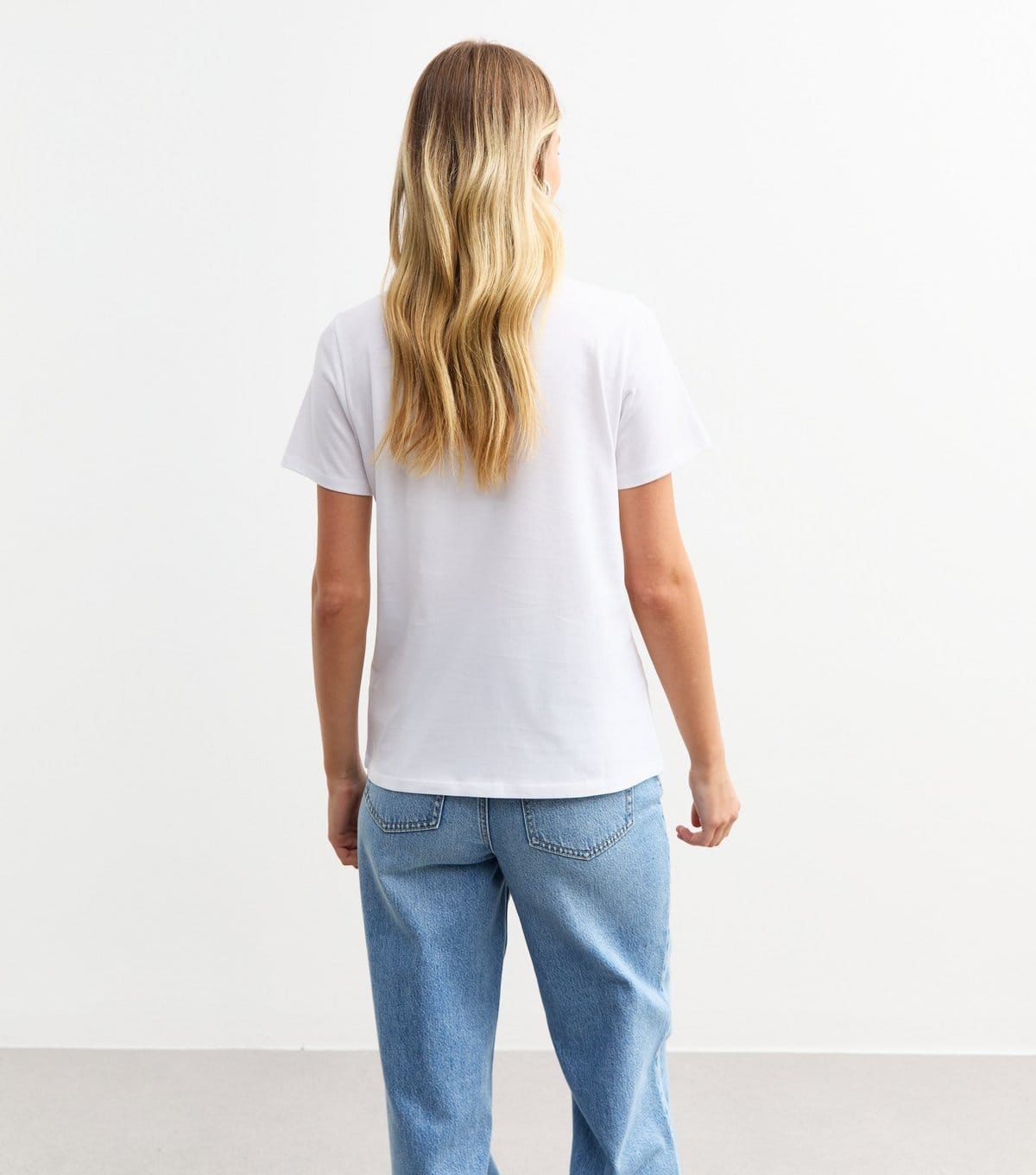 New Look Women's White Short Sleeve Crew Neck T-Shirt New Look - 4