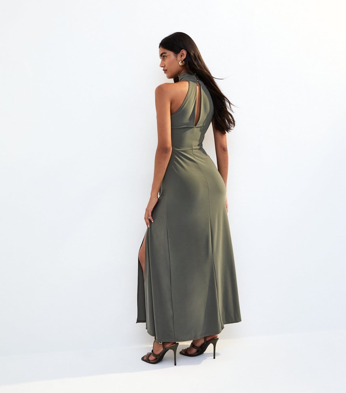 New Look Women's Khaki Asymmetric Panelled Halterneck Midi Dress New Look - 4