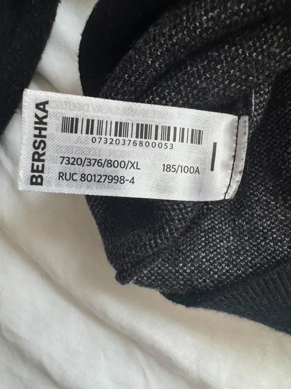 Bershka Bershka knitted jumper with pattern on front