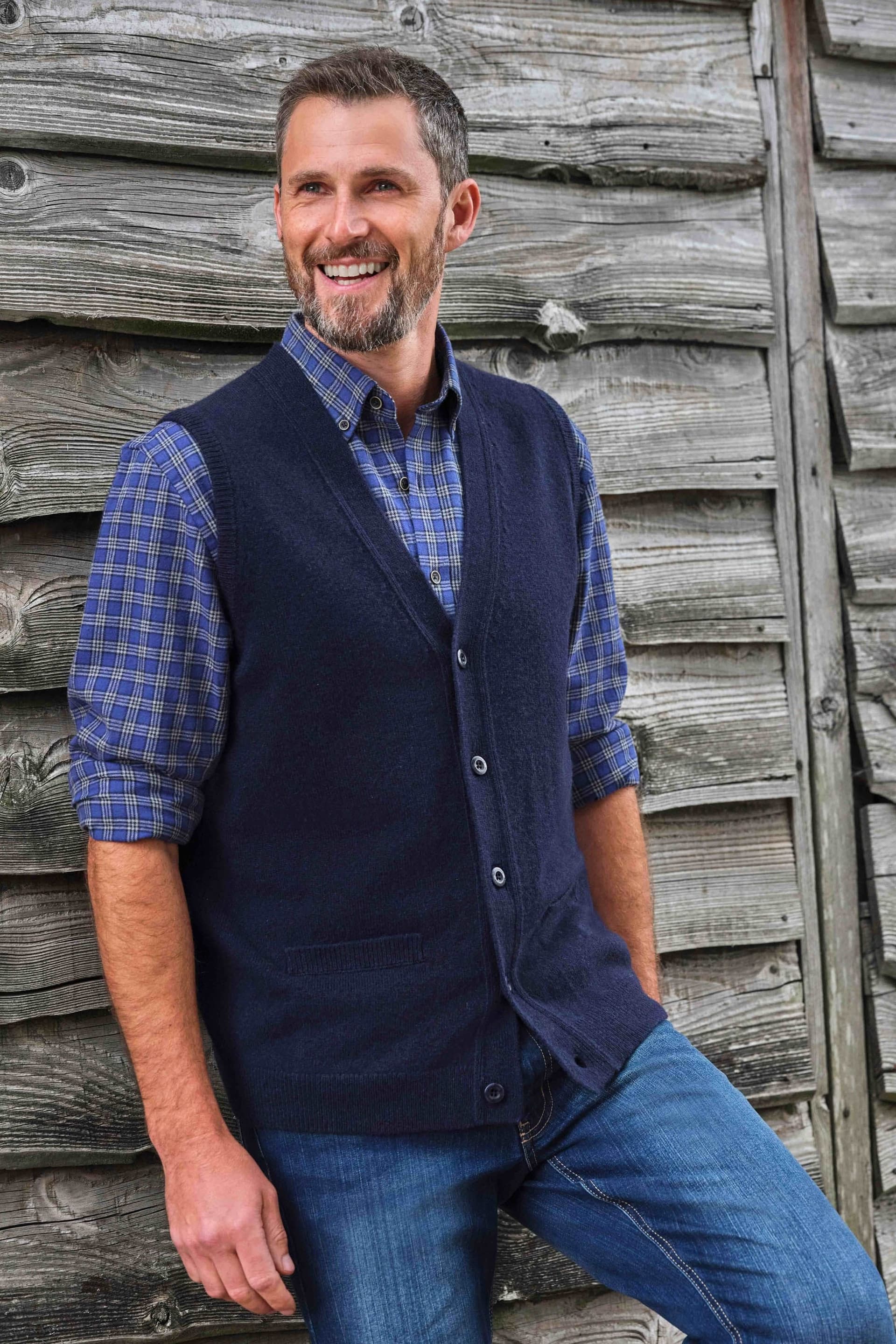 WoolOvers WoolOvers Men's 100% Lambswool Waistcoat in Dark Navy