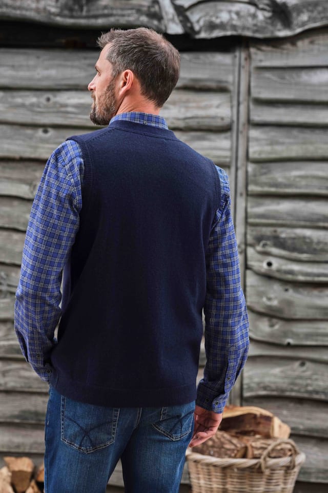 WoolOvers WoolOvers Men's Mens 100% Lambswool Waistcoat in Dark Navy - 3