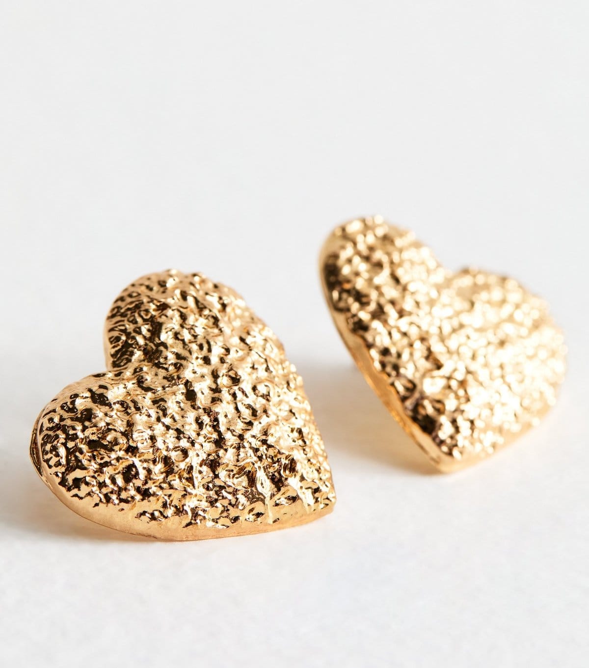 New Look Gold Tone Textured Heart Earrings New Look - 4