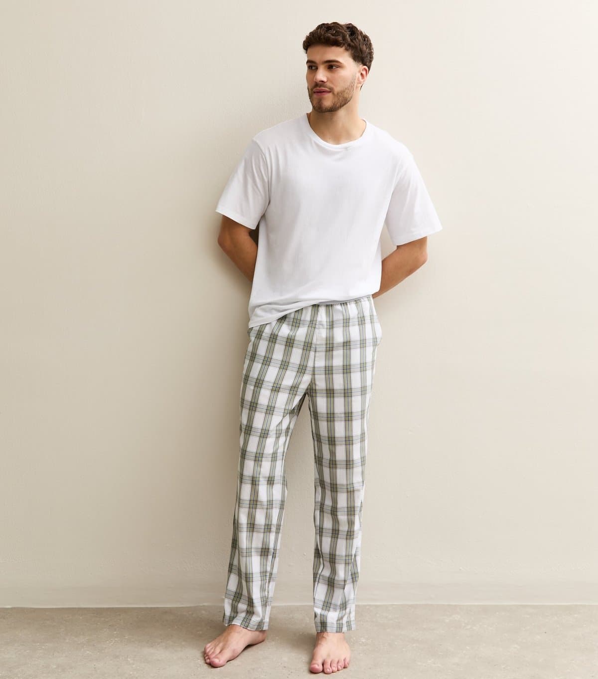 jack & jones Men's White T-Shirt and Check Boxers Gift Set Jack & Jones New Look