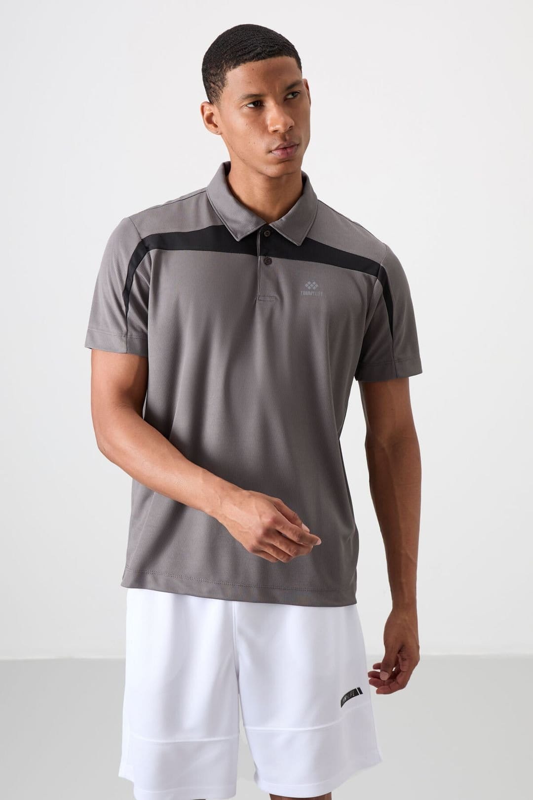 Tommy Life Tommy Life Men's Colour-Blocked Polo T-Shirt in Grey - 4
