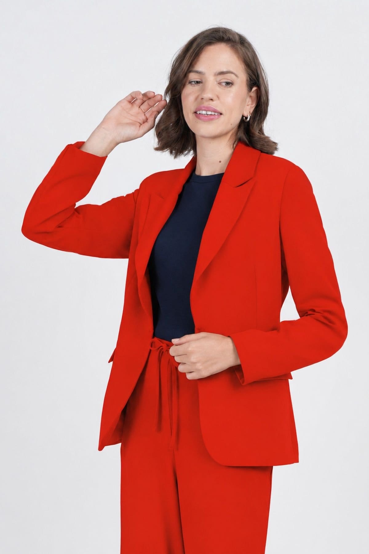 Kettlewell Kettlewell Women's Soft Tailored Blazer in Red - 4