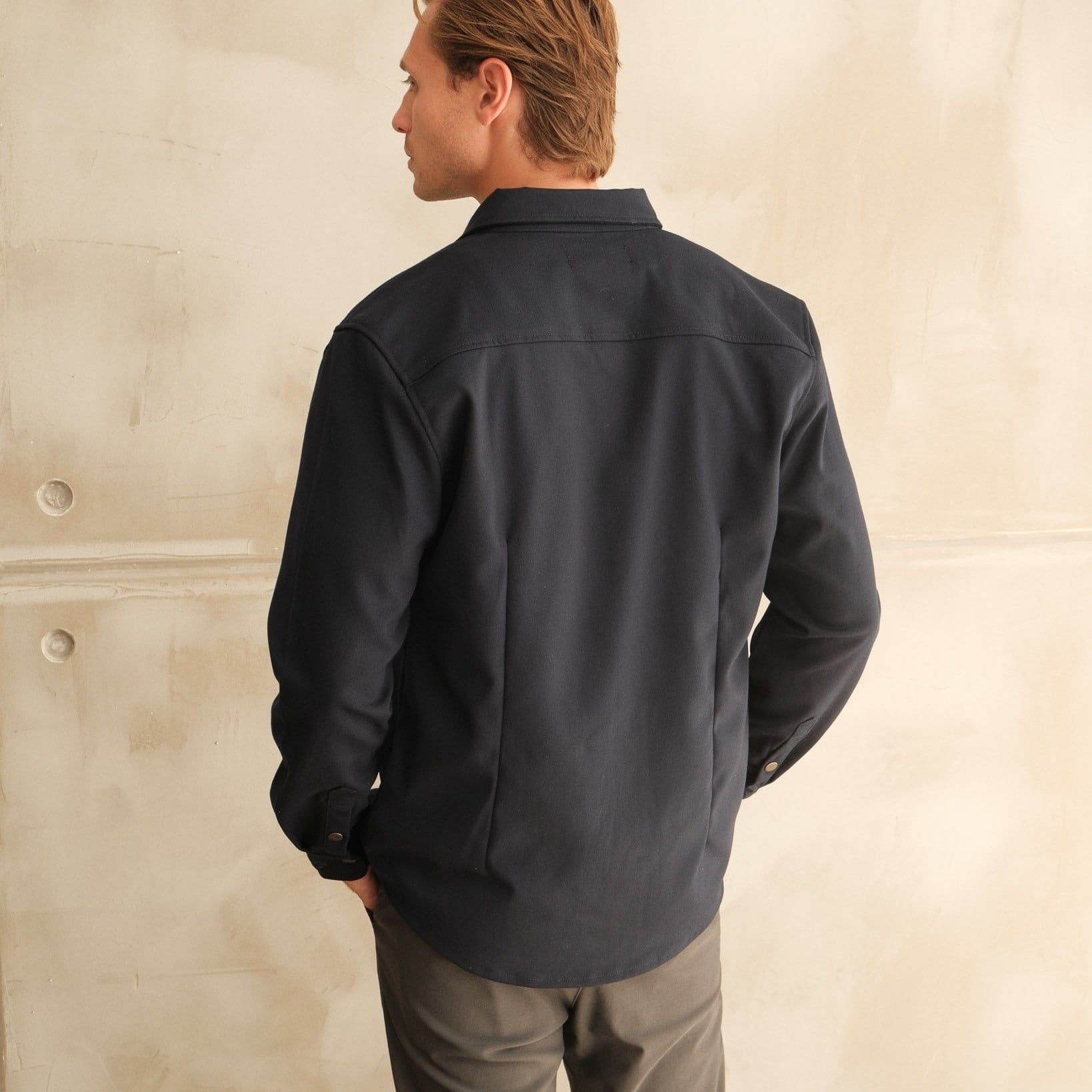 Walker & Hunt Walker & Hunt Men's Mason Overshirt in Navy - 4