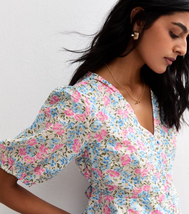 New Look Women's Pink Floral Print Creased Texture Tea Blouse New Look - 2