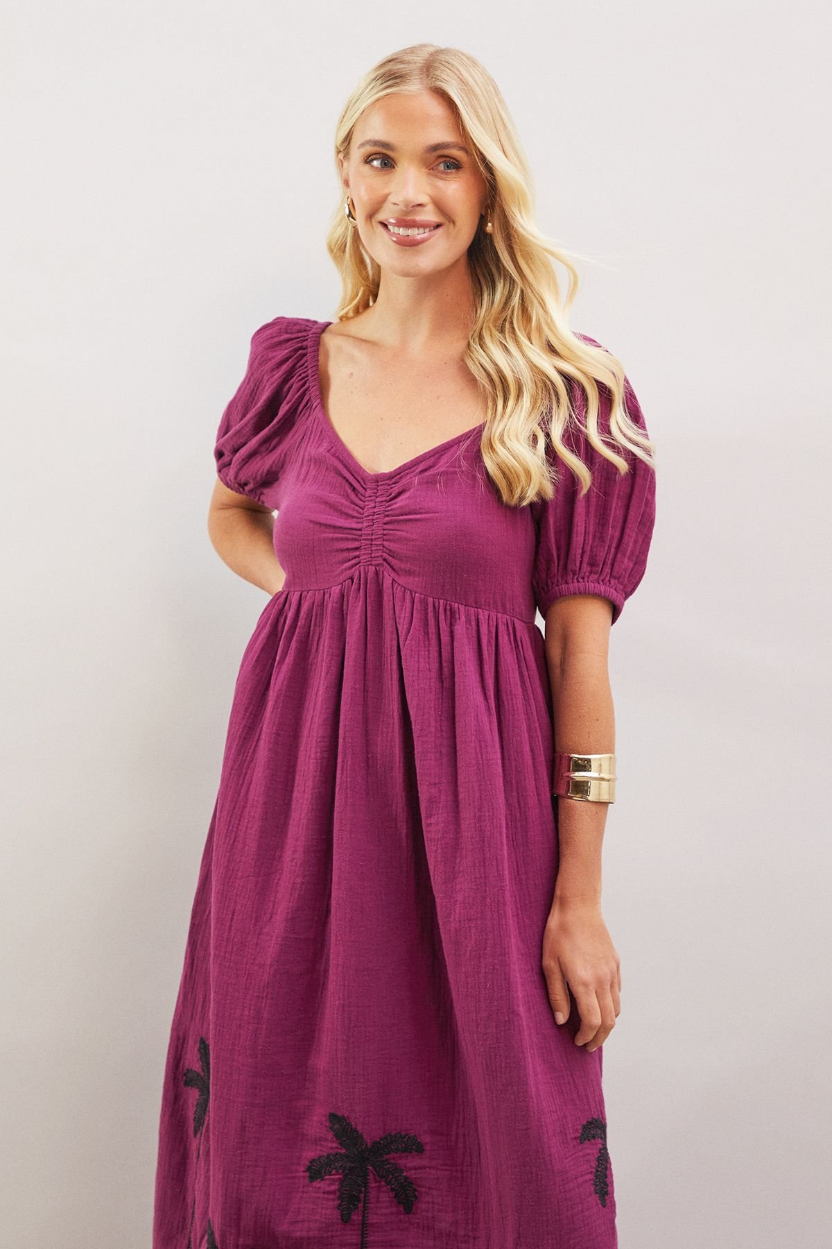 Wallis Wallis Women's Petite Palm Embroidered Textured Midi Dress in Plum - 2