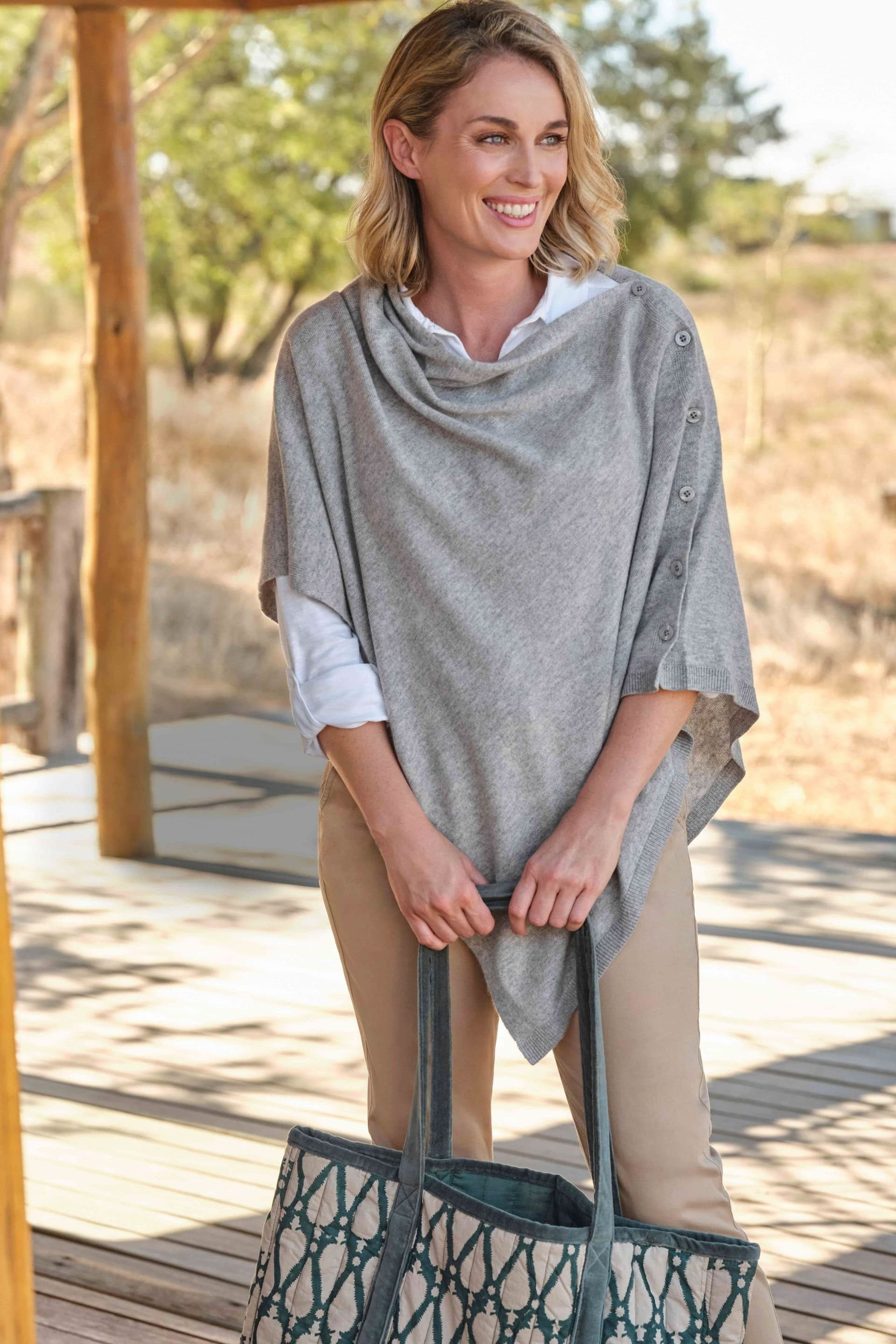 WoolOvers WoolOvers Light Grey Cashmere Merino Poncho