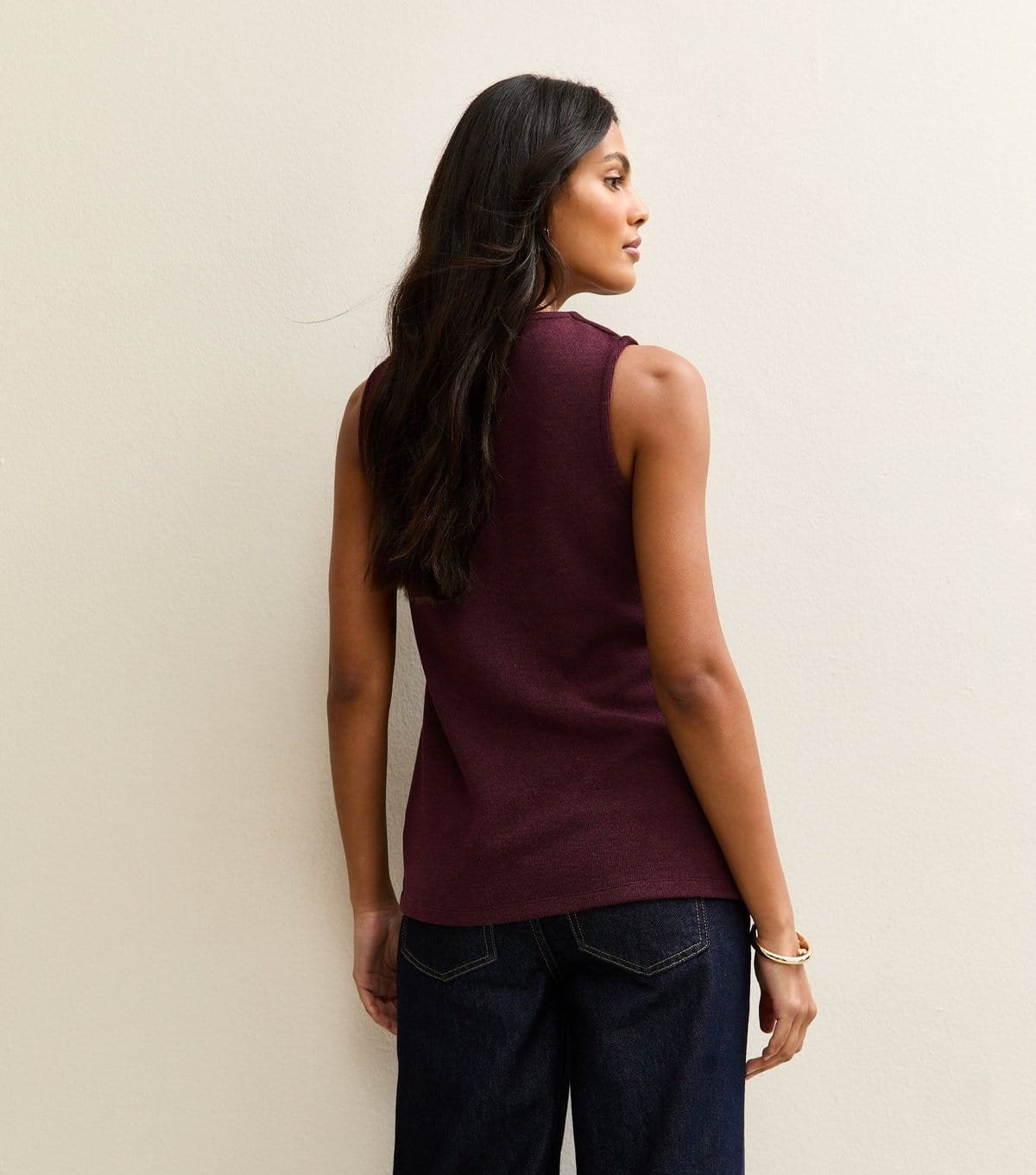 New Look Women's Burgundy Soft Touch Compact Knit Split Front Waistcoat New Look - 4