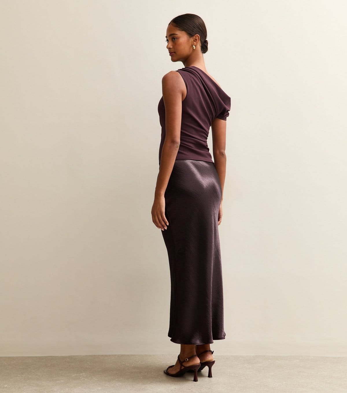 New Look Women's Dark Burgundy Satin Midi Skirt New Look - 4
