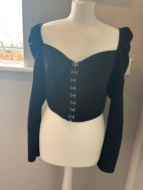 New Look 🖤 New Look Corset Style Long Sleeve Top 🖤