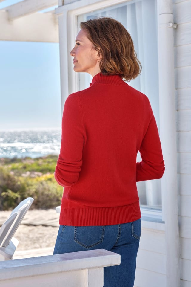WoolOvers WoolOvers Women's 100% Wool Fitted Zip Thru Cardigan in Red - 3