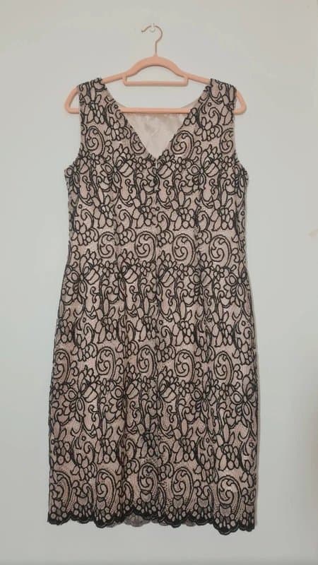 George Nude & Black Lace Dress – Elegant Occasion Wear – UK 12–14 (Est.)