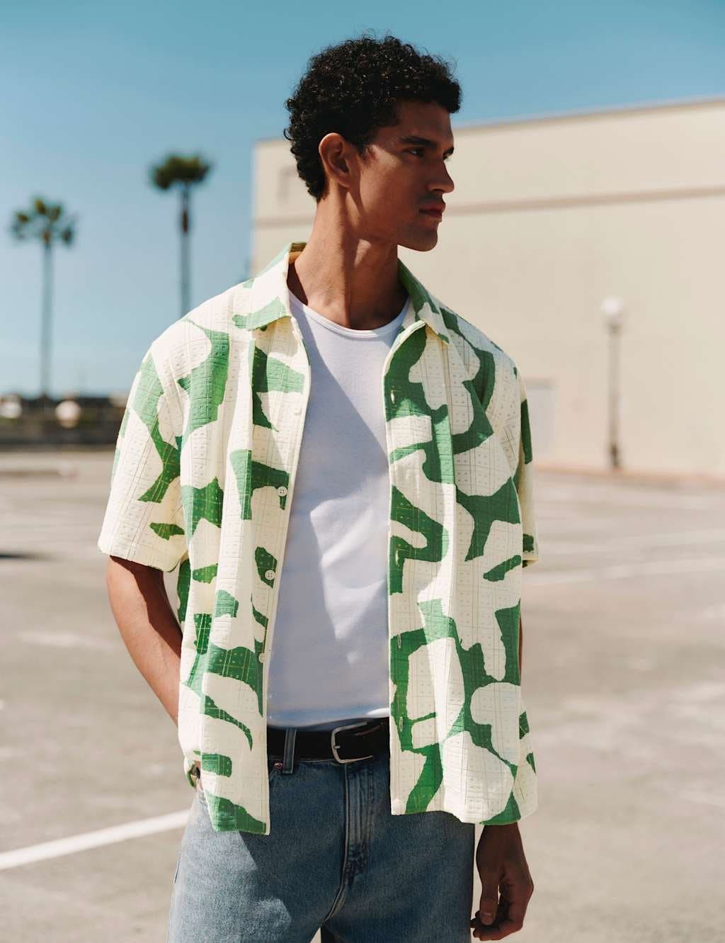 Marks & Spencer M&S Relaxed Fit Cotton Rich Abstract Print Shirt Emerald