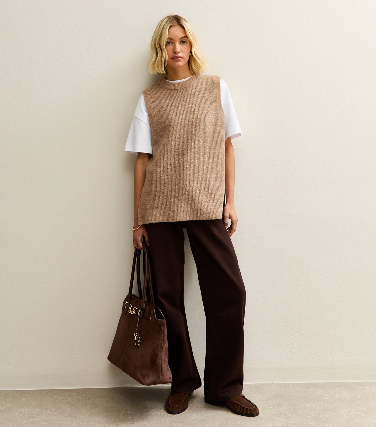 New Look Women's Dark Mink Ribbed Crew Neck Vest New Look - 3