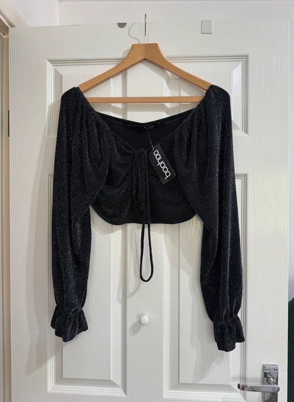 Boohoo Brand New Boohoo Black Glitter Ruched Long Sleeve Crop Top – Size UK 12