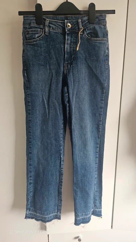Calzedonia Calzedonia  Straight Leg Jeans - Size S (NWOT)