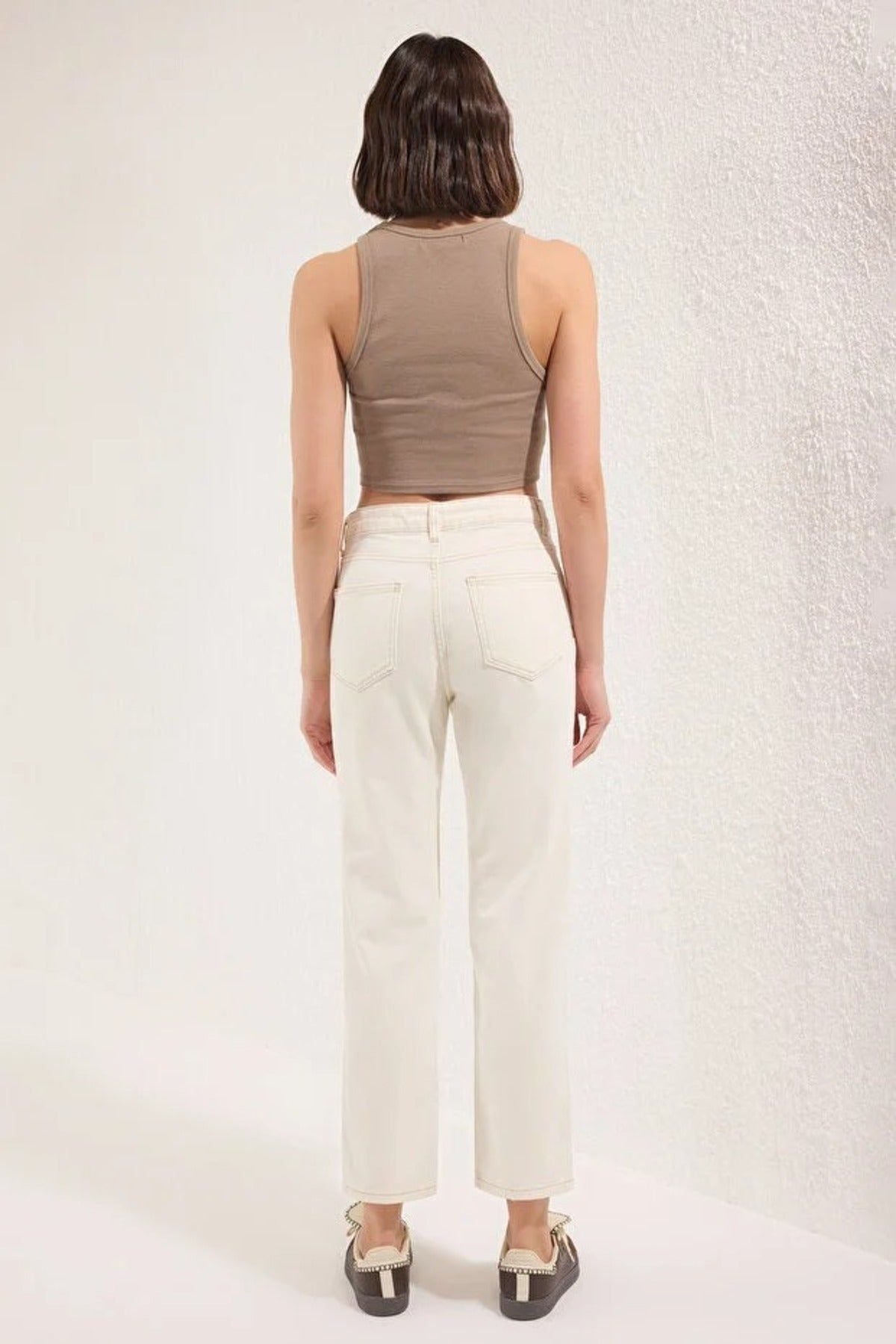 WOVCOR WOVCOR Women's High Waist Straight Leg Cropped Jeans in White - 3