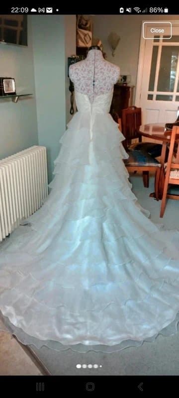 Alfred Angelo Alfred Angelo white wedding dress with train size 6