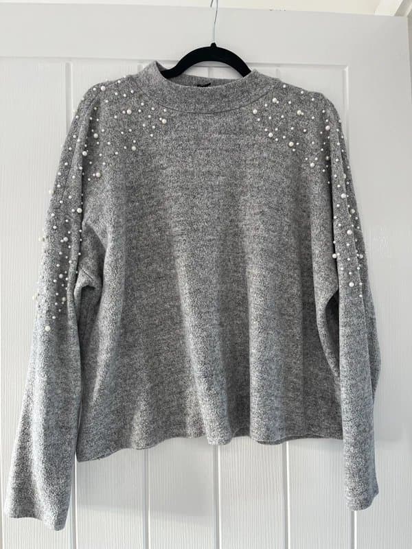 New Look Grey pearl jumper