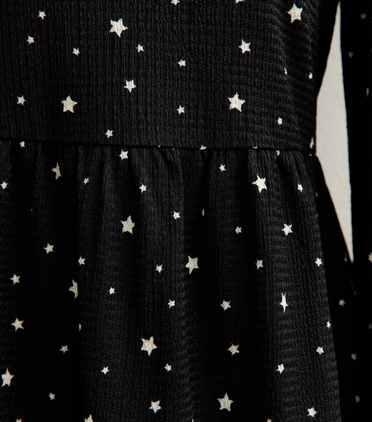New Look Women's Black Star Print Long Sleeve Mini Dress New Look - 4