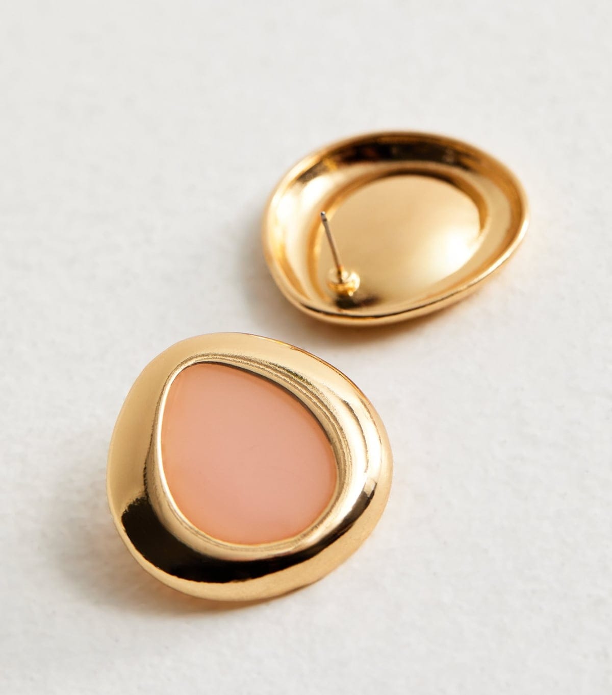 New Look Gold Tone Resin Oval Stud Earrings New Look - 4