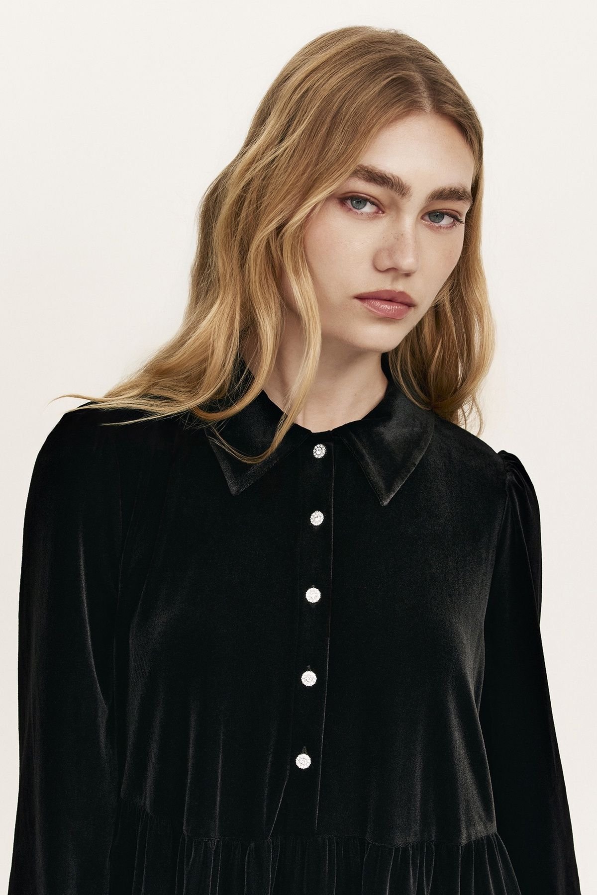 Finery London Finery London Women's Rosanna Velvet Mini Shirt Dress in Black - 4