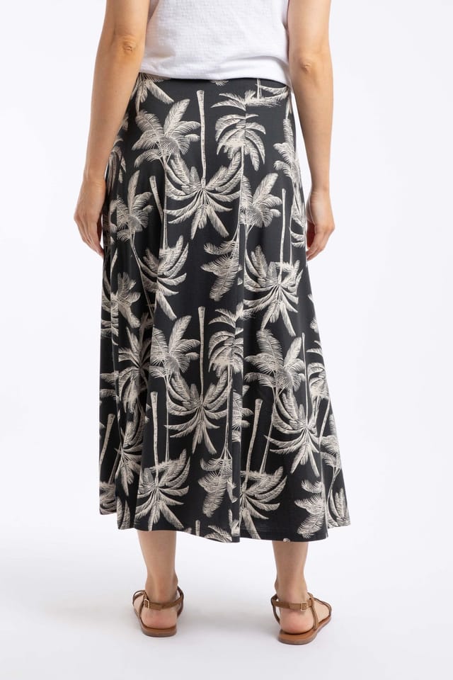 Weird Fish Weird Fish Women's Eloriah Printed Jersey Midi Skirt in Black - 3