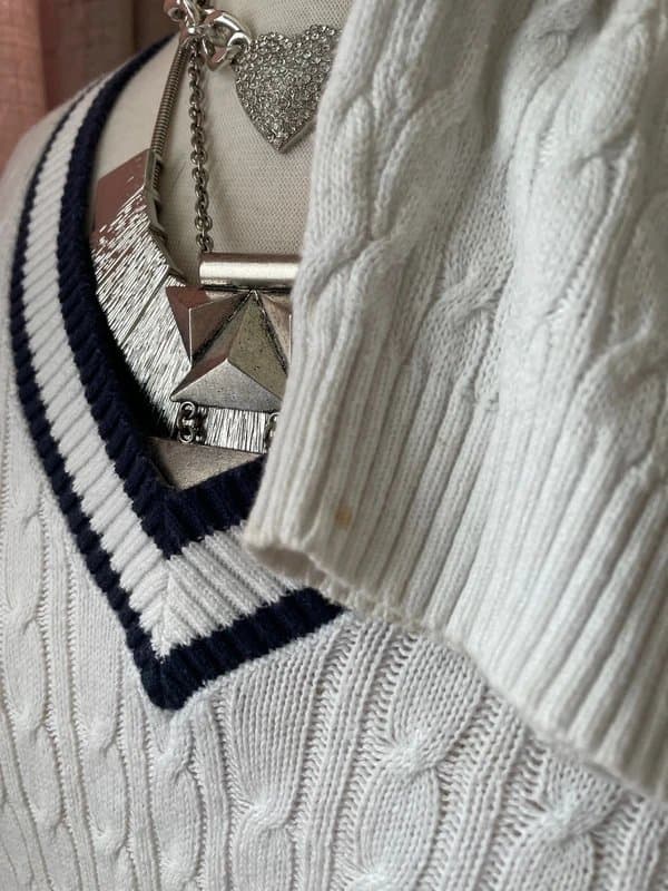 Hollister y2k white hollister abercrombie navy striped knit cropped jumper