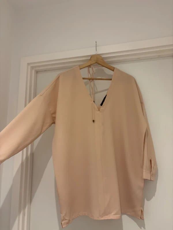 Zara Zara Blush Pink V-Neck Blouse shirt top– Size S Small