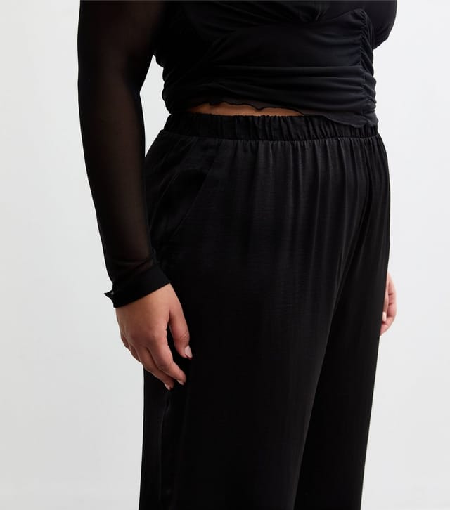 New Look Women's Plus Size Black Satin Wide Leg Trousers Curves New Look - 3