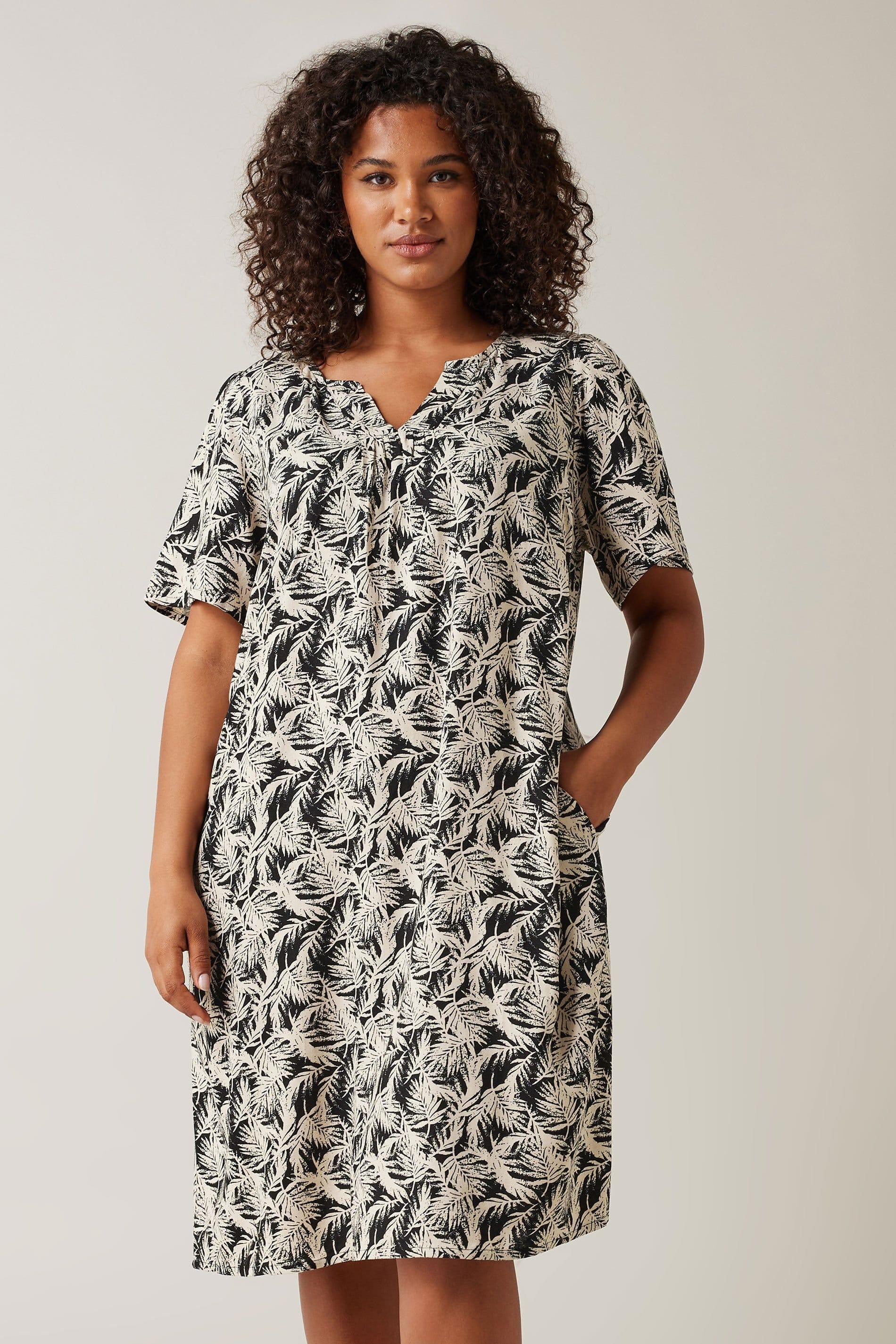 Evans Evans Women's Midi Dress in Black - 4