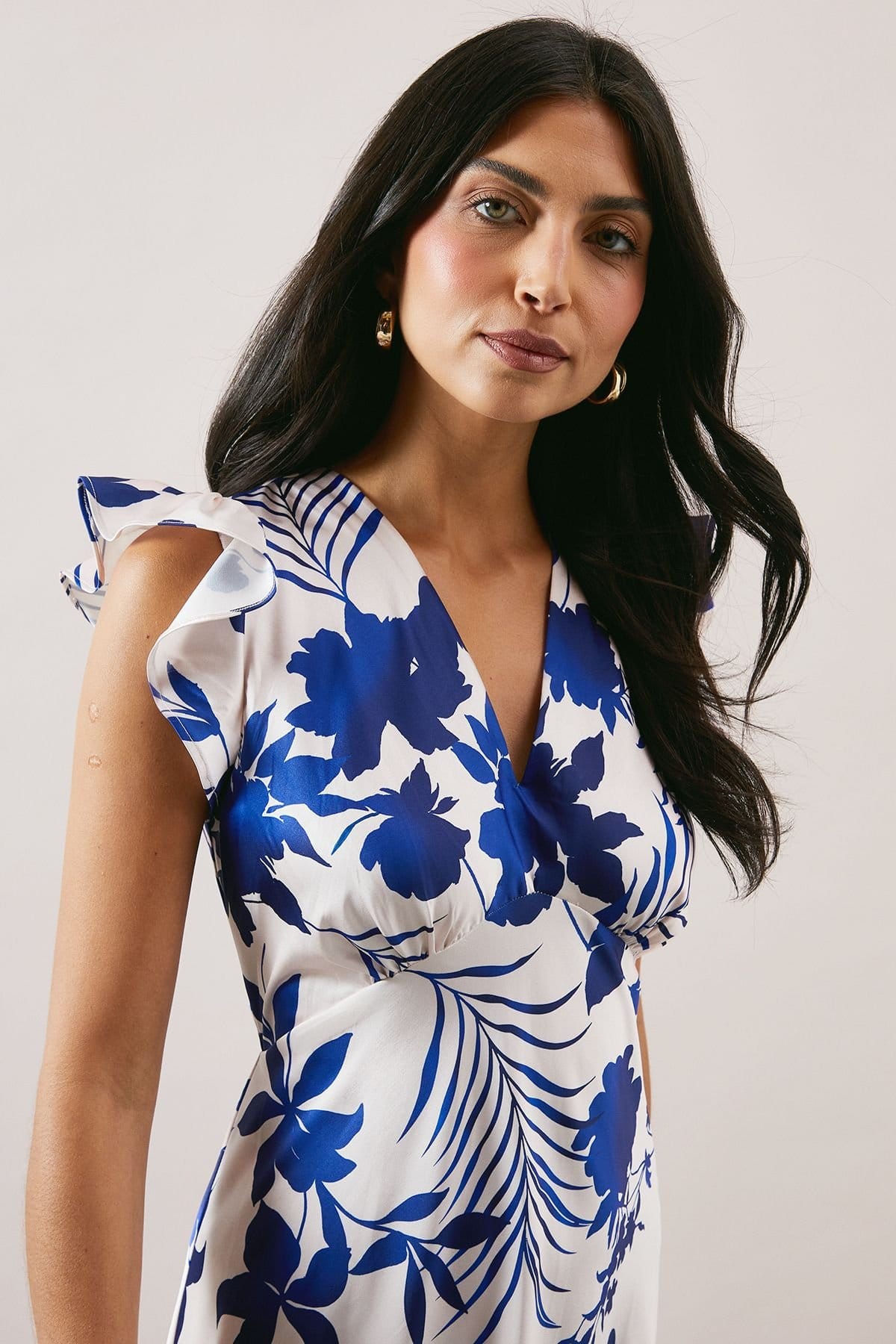 Wallis Wallis Women's Floral Print Bias Cut Satin V Neck Dress in Ivory - 4