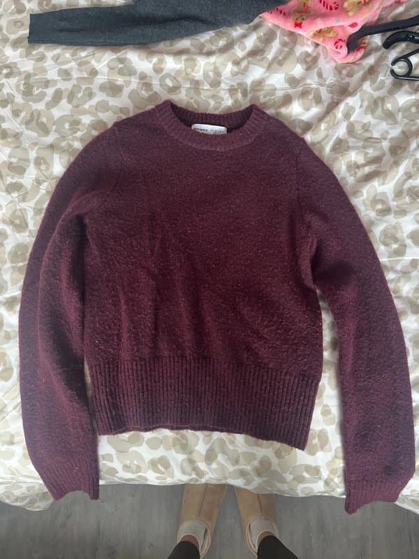 Bershka Women’s Burgundy Jumper