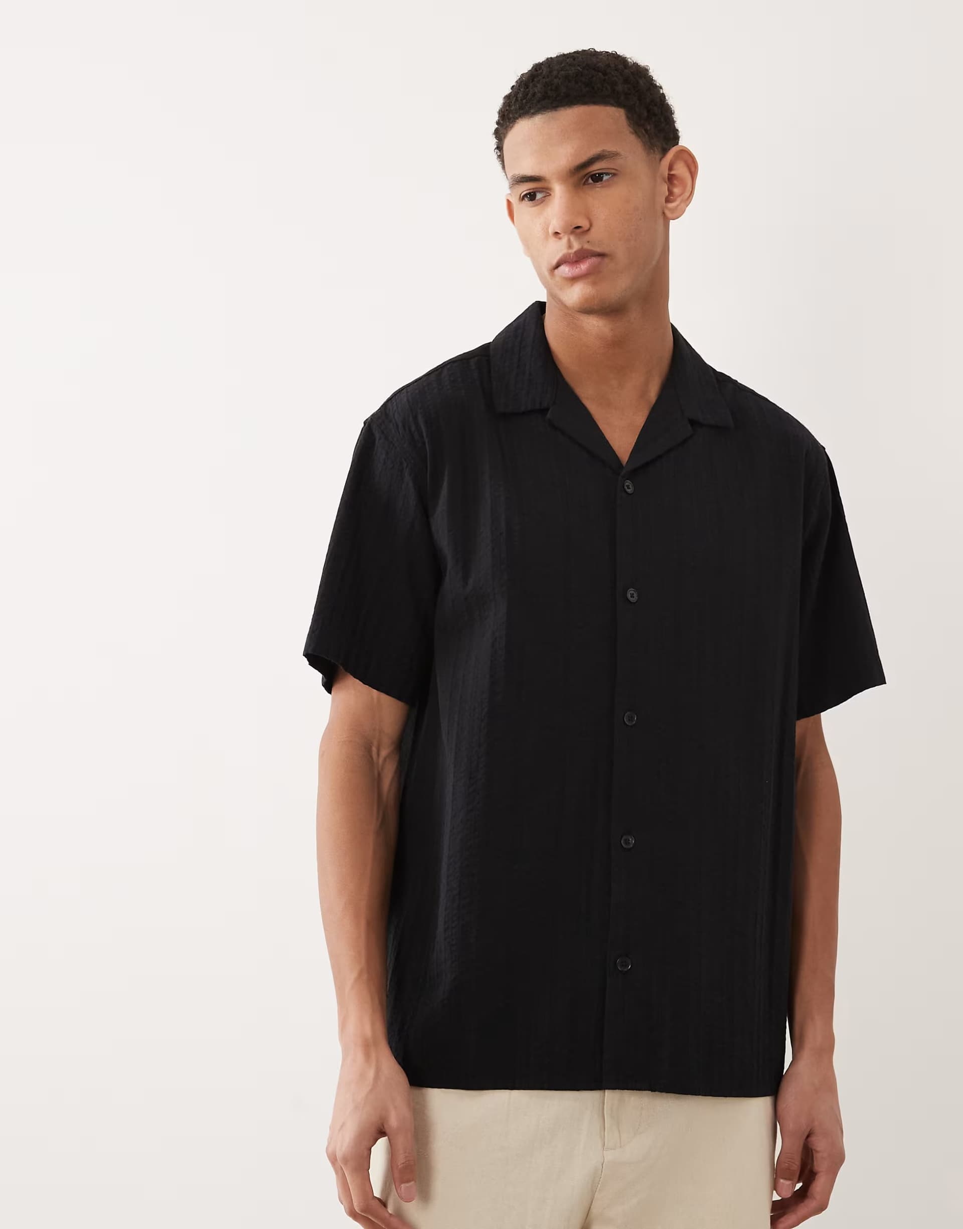 ASOS Jack & Jones textured shirt with short sleeves in black