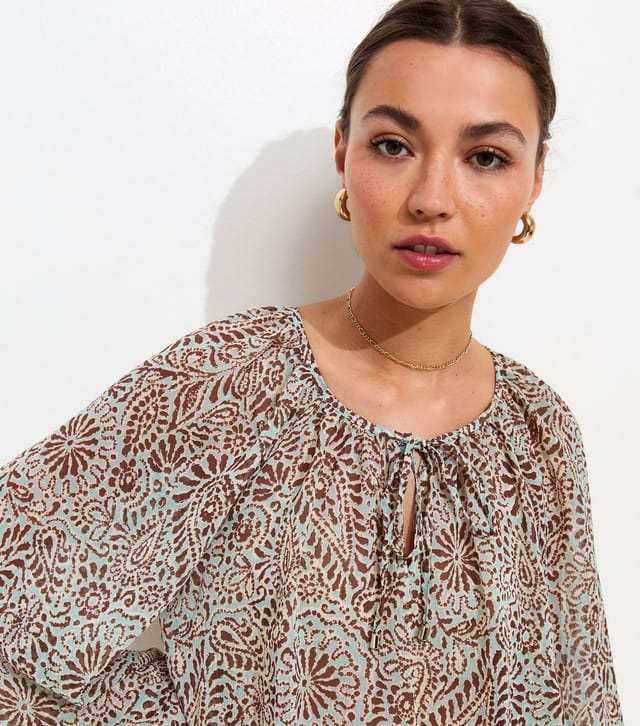 New Look Women's Green Paisley Print Long Sleeve Chiffon Blouse New Look - 2