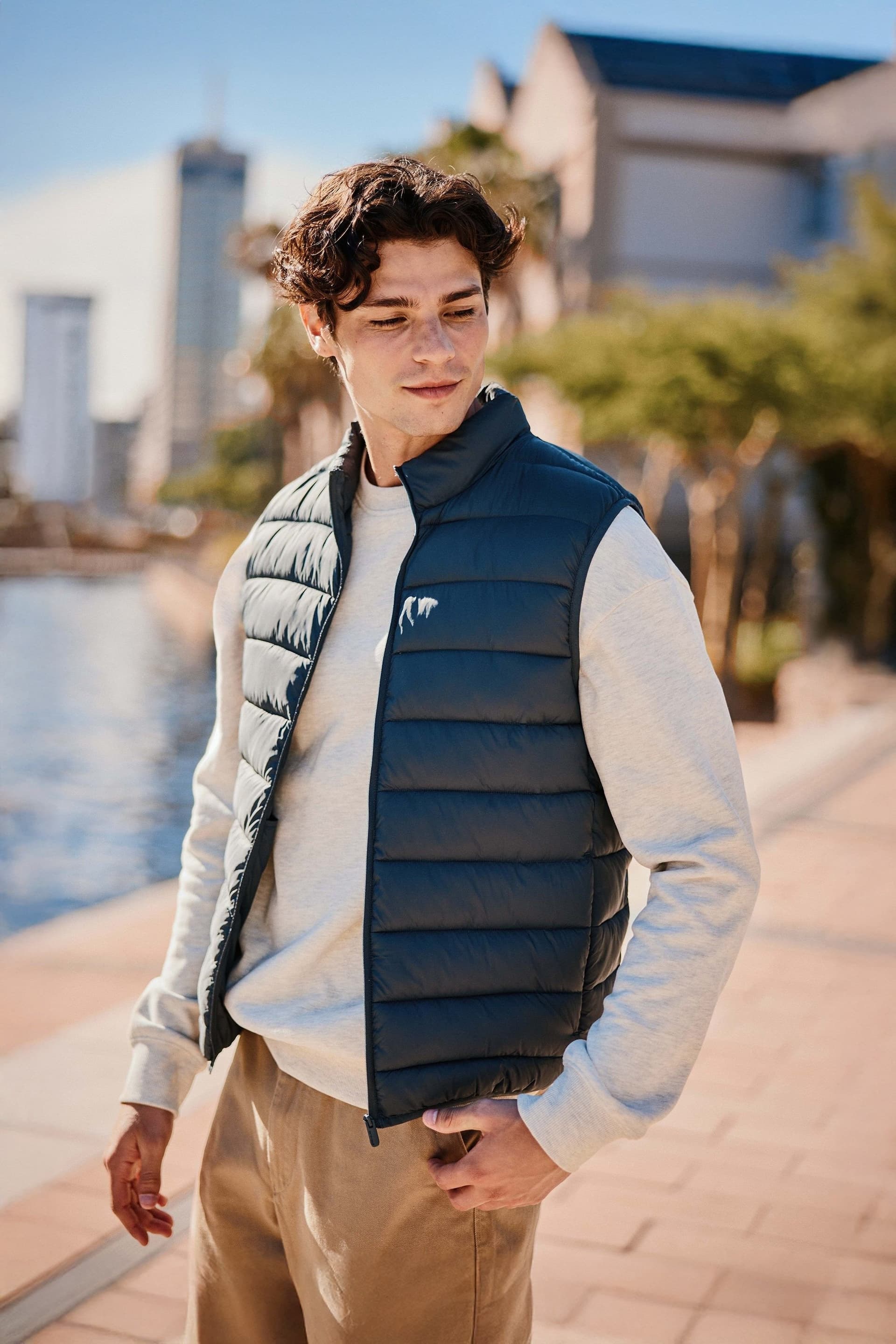 Animal Animal Men's 'Light Cosi' Lightweight Water Resistant PFC Free Warm Padded Gilet in Navy