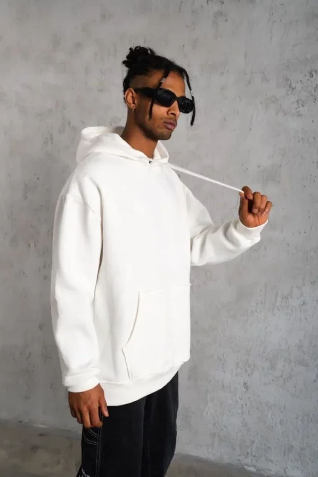 Janes Janes Men's Oversized Hooded Sweatshirt with Pocket in Off-White