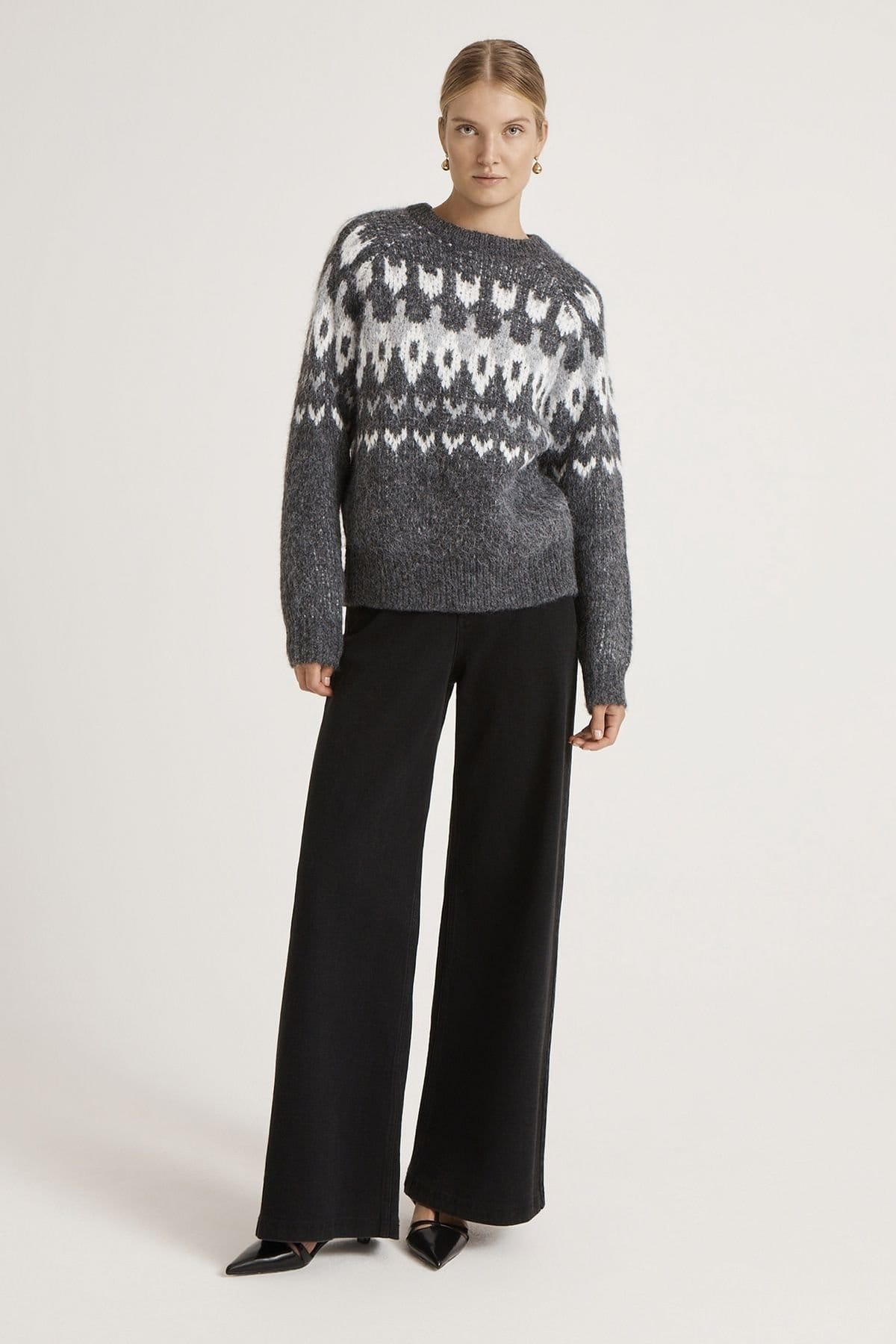 Finery London Finery London Women's Belinda Fair Isle Round Neck Sweater in Dark Grey - 4