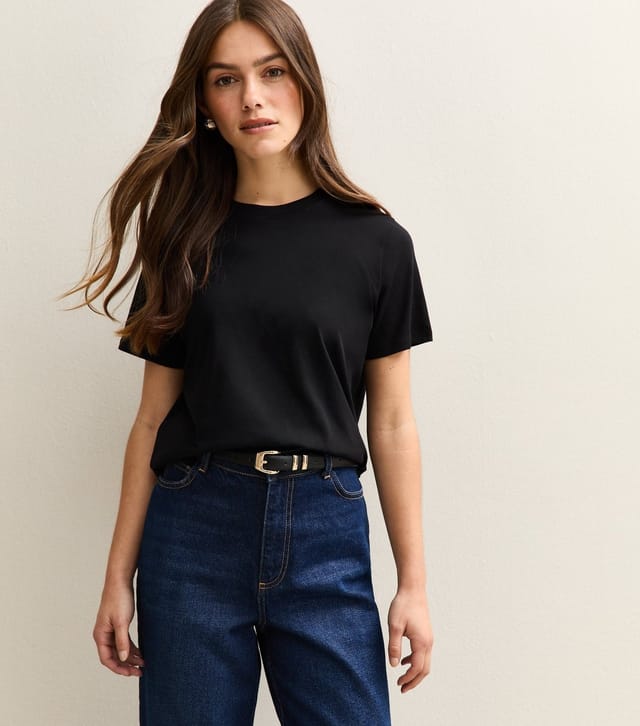 New Look Women's Petite Black Relaxed Crew Neck T-Shirt New Look - 2