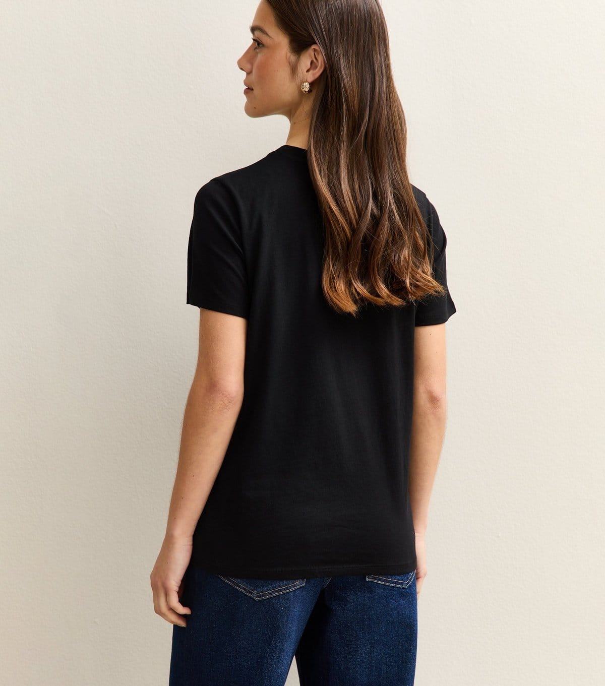 New Look Women's Petite Black Relaxed Crew Neck T-Shirt New Look - 4