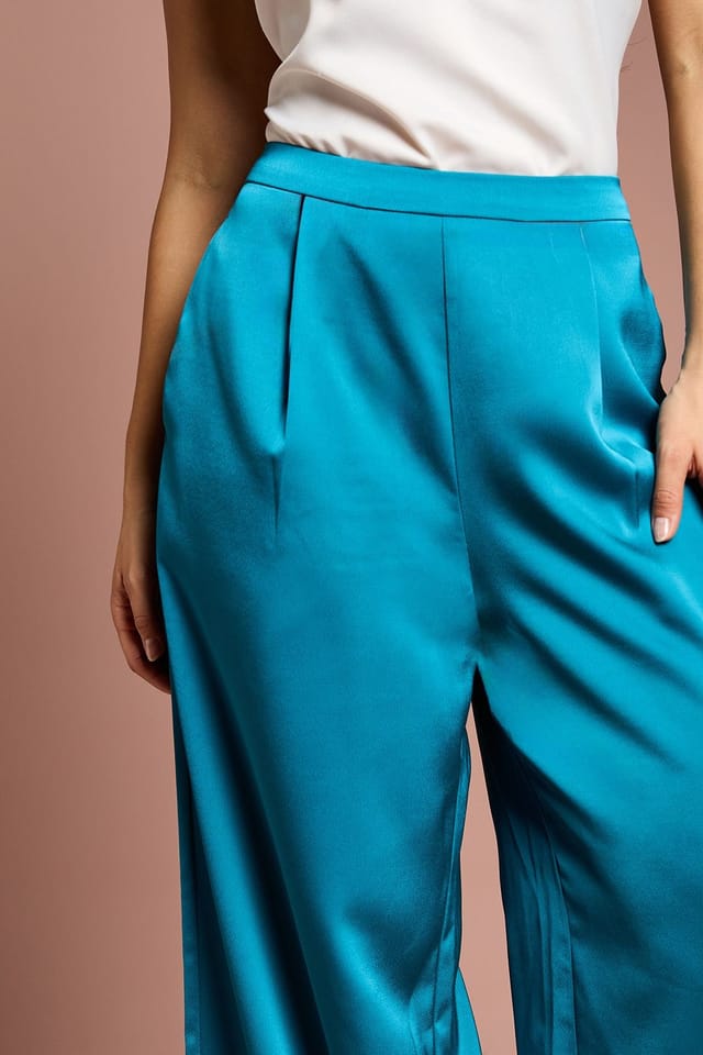 Coast Coast Women's Petite Satin Flare Trouser in Teal - 2