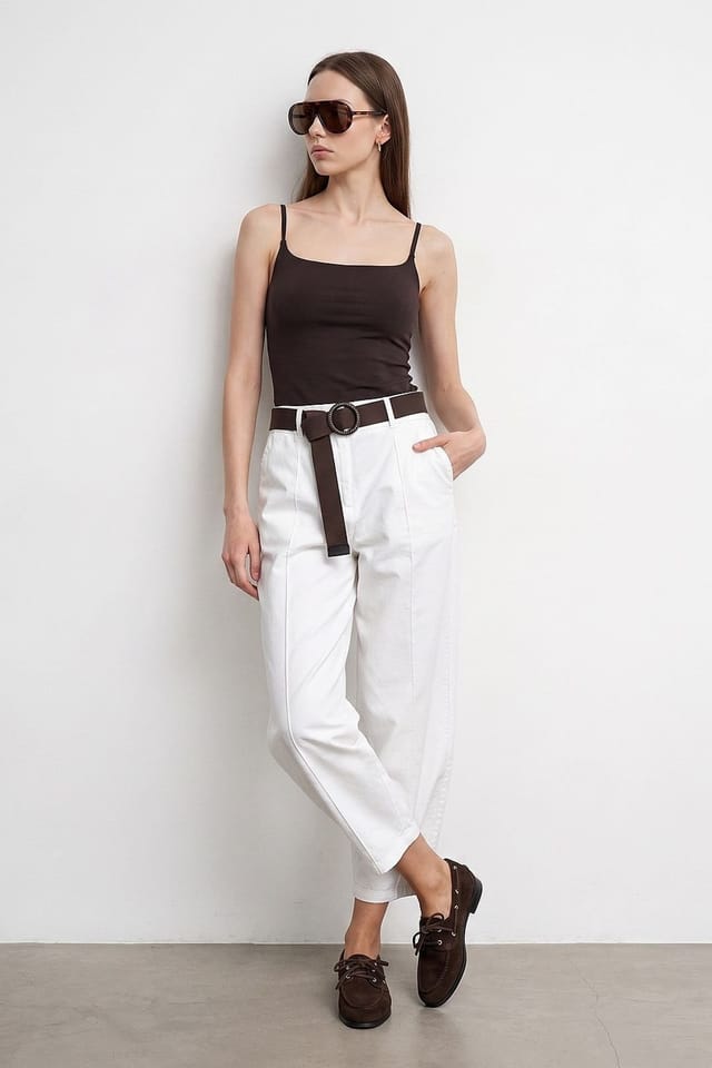 Dilvin Dilvin Women's High-Waist Balloon Trousers With Belt in White - 2